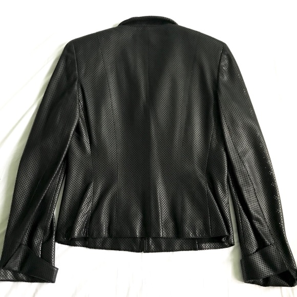 ❤️SOLD❤️Akris Preforated Leather Jacket Sz 6 EUC - Picture 4 of 8